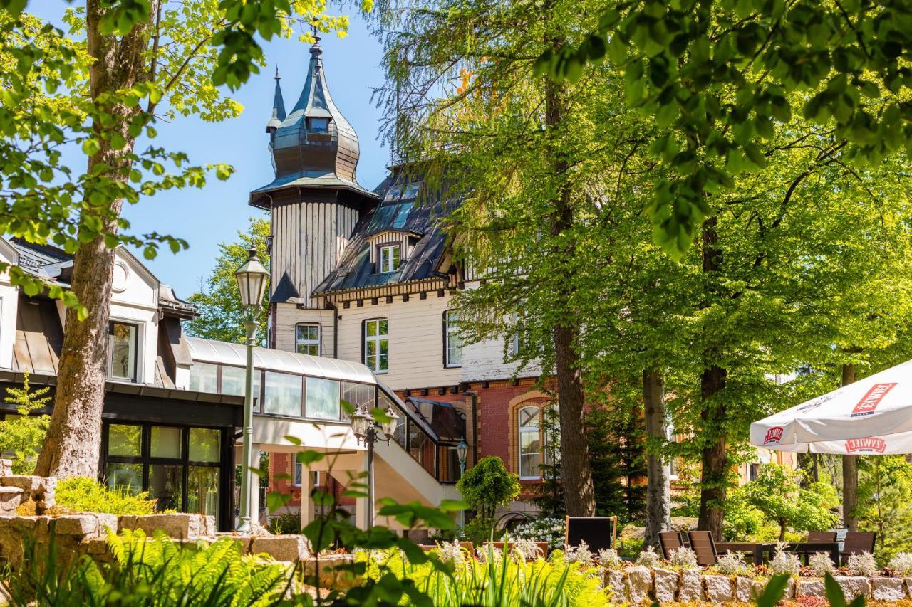 שצ'קלארסקה פוראובה Hotel Szrenicowy Dwor מראה חיצוני תמונה
